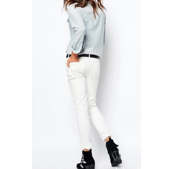Levi’s Women’s 711 Skinny in white-NWT - Picture 2 of 9